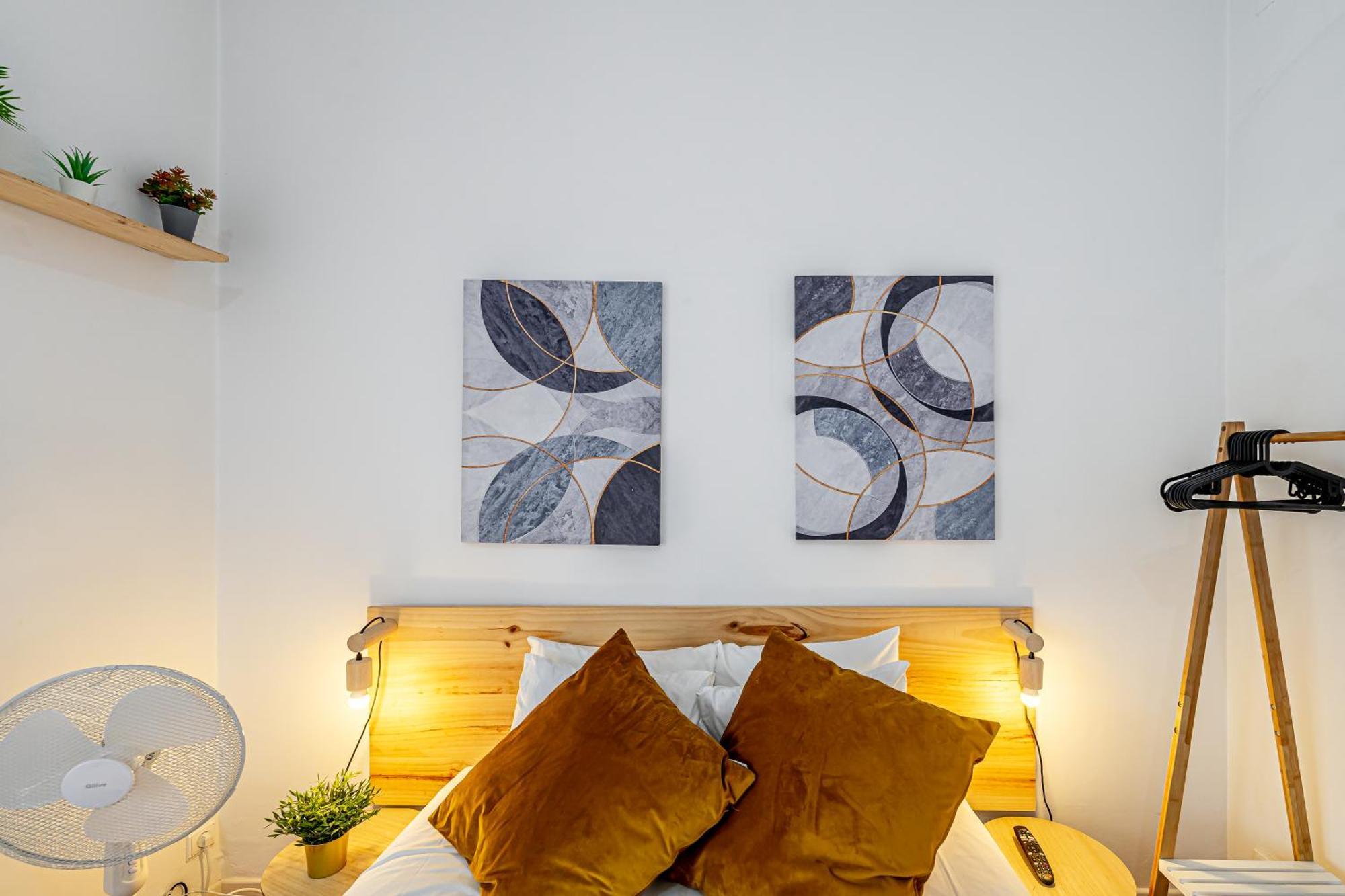 April Square By Lisbon With Sintra Hotel Amadora Exterior photo