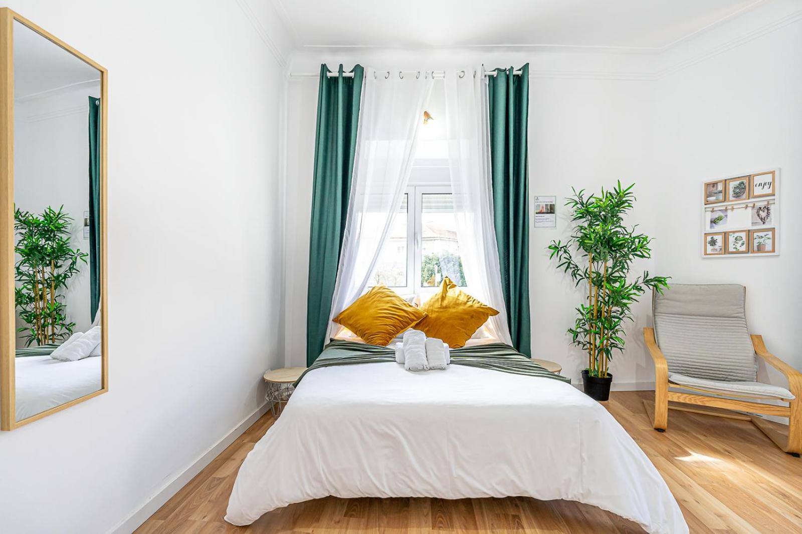 April Square By Lisbon With Sintra Hotel Amadora Exterior photo